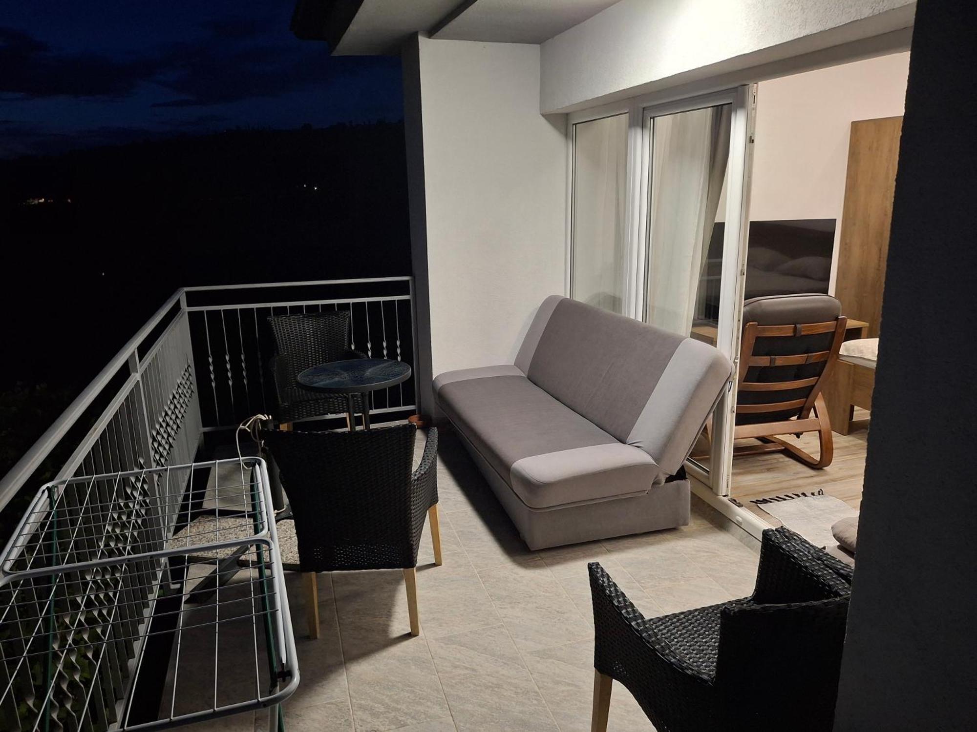 Apartma Med Oljkami - Portoroz Exterior foto